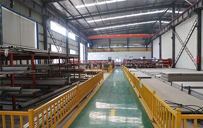 康景輝原材料車(chē)間